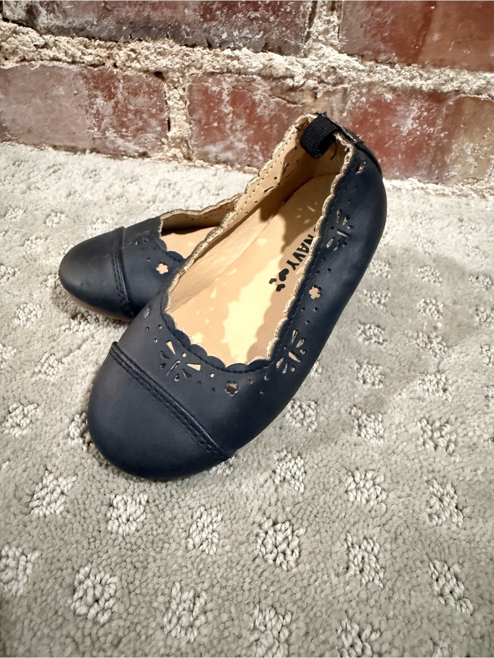 Old Navy Navy Blue Scalloped Floral Girls Ballet Flats